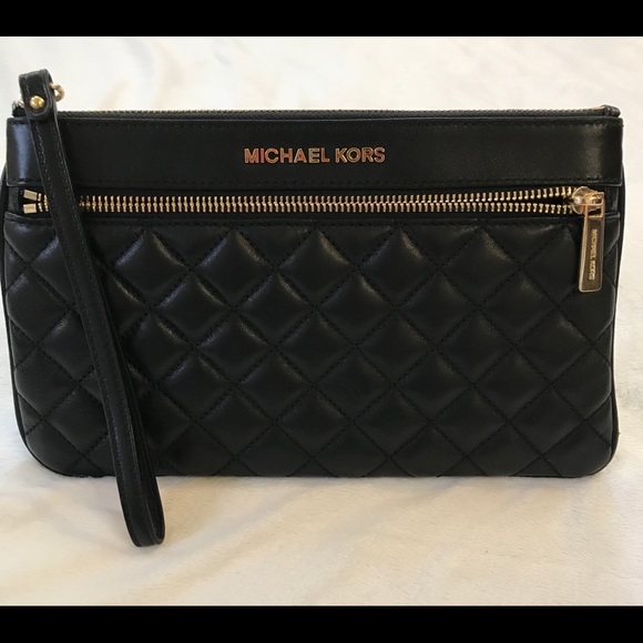 mk black clutch